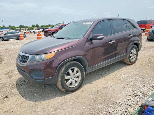 2013 KIA SORENTO Base / LX