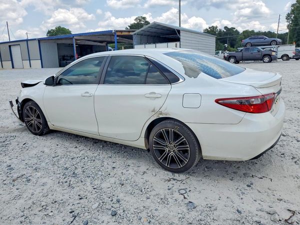 2016 TOYOTA CAMRY