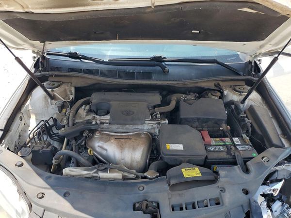 2016 TOYOTA CAMRY