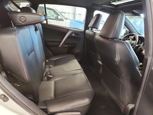 2016 TOYOTA RAV4 SE (S Grade)