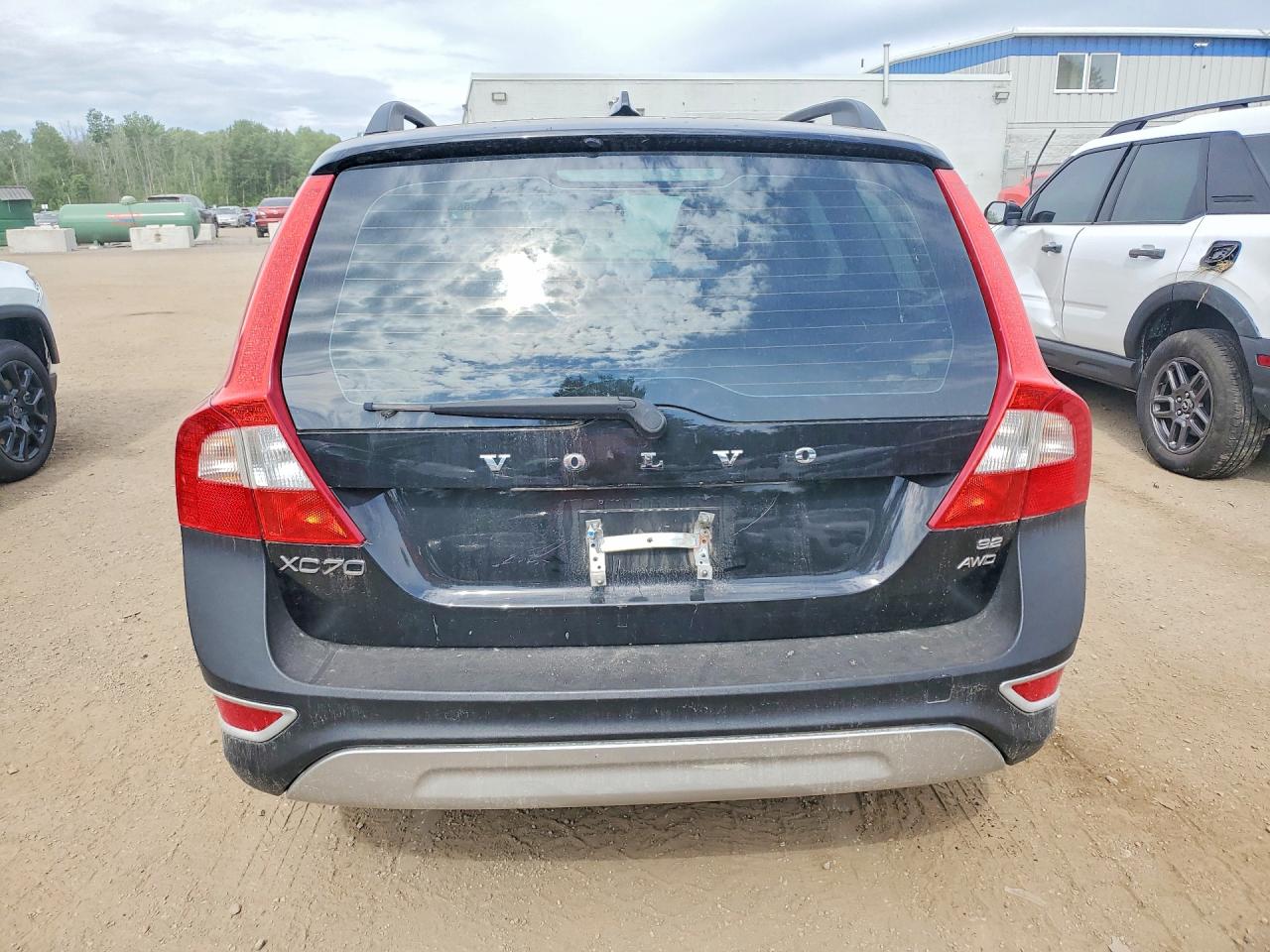 2010 VOLVO XC70