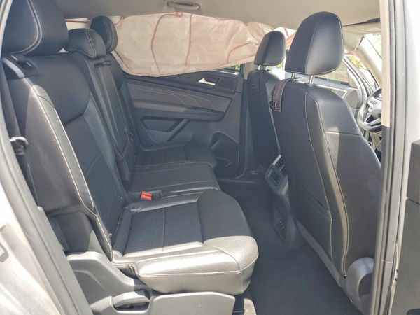2021 VOLKSWAGEN ATLAS SE w/ Tech