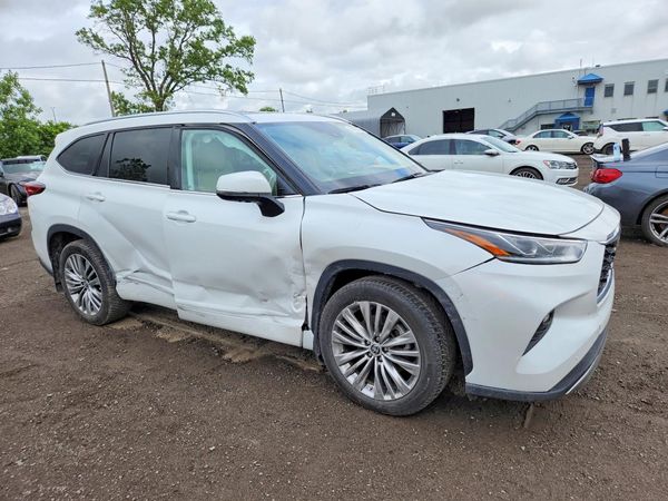 2022 TOYOTA HIGHLANDER Platinum