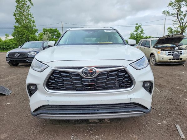 2022 TOYOTA HIGHLANDER Platinum