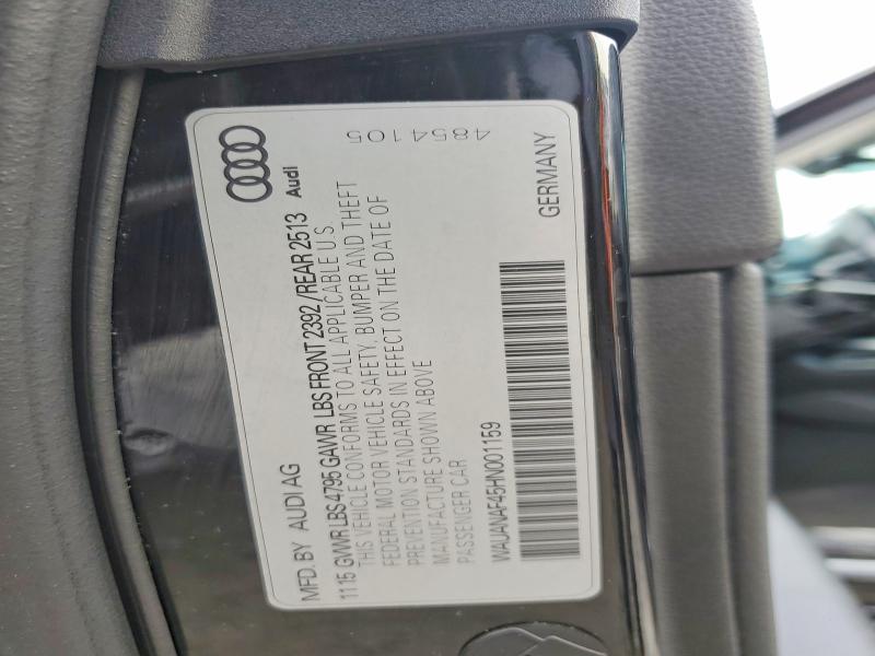2017 AUDI A4 quattro Premium