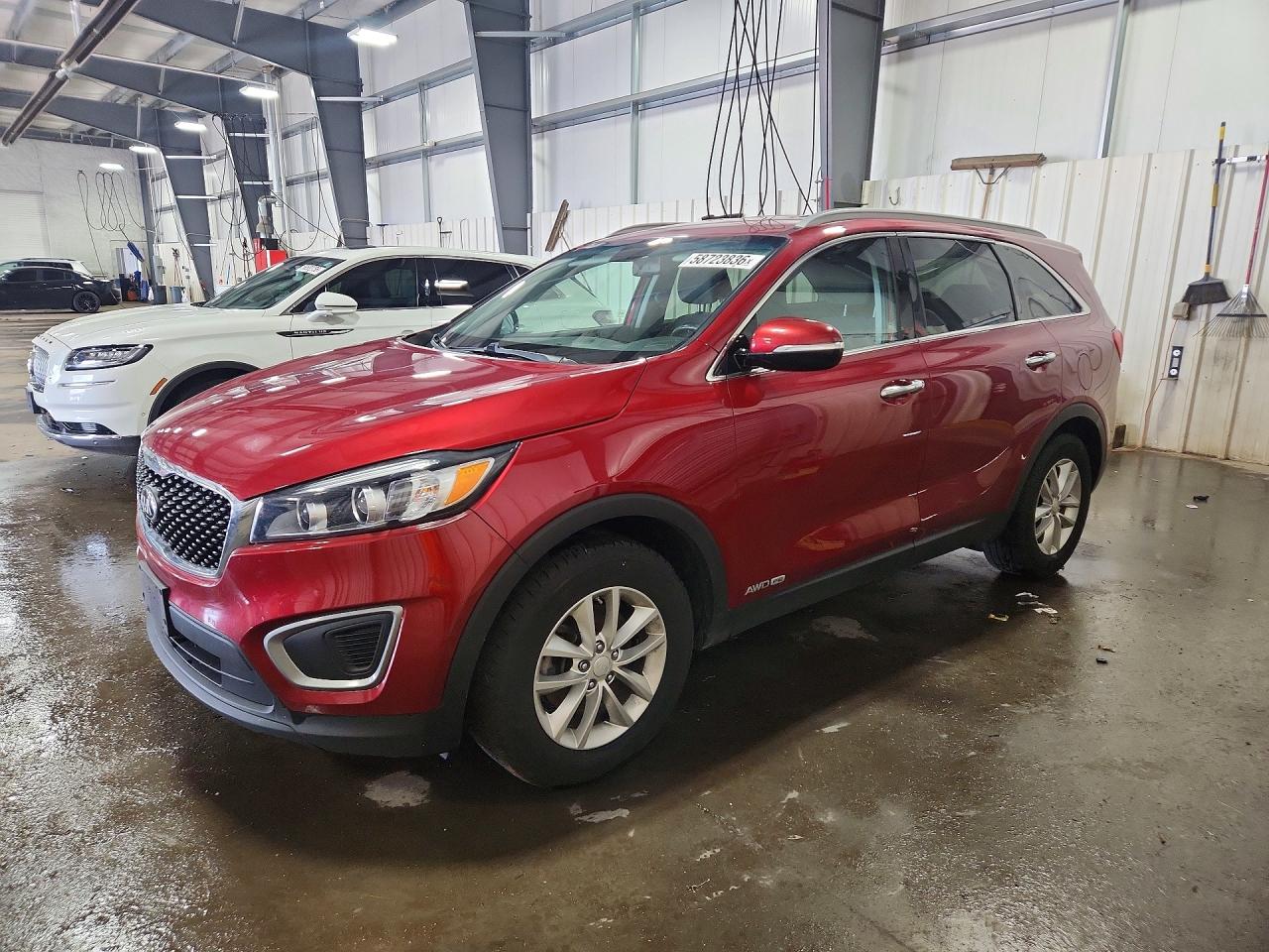 2016 KIA SORENTO L / LX