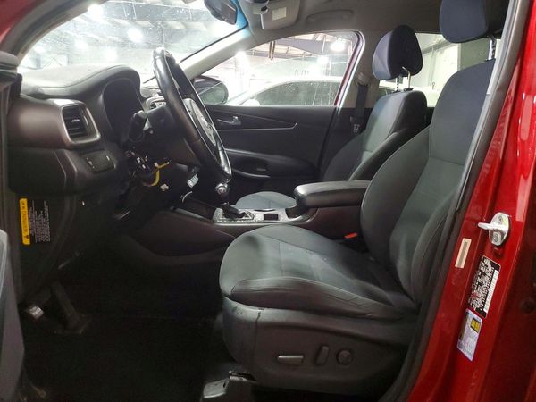 2016 KIA SORENTO L / LX
