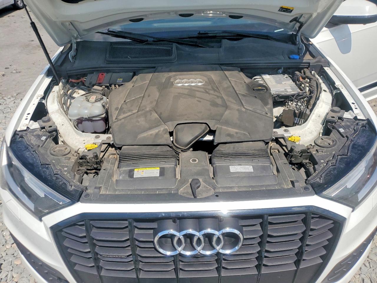 2021 AUDI Q7 quattro Premium Plus