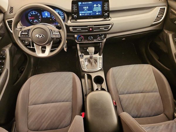 2021 KIA SELTOS LX