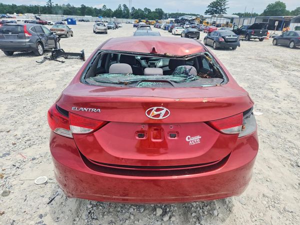 2013 HYUNDAI ELANTRA