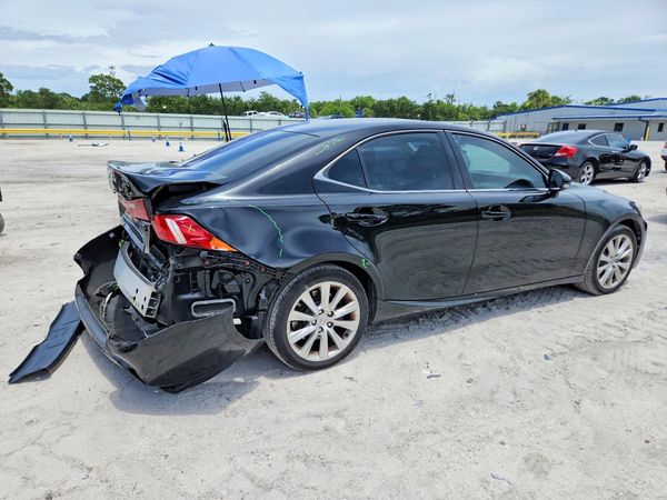 2016 LEXUS IS 200t
