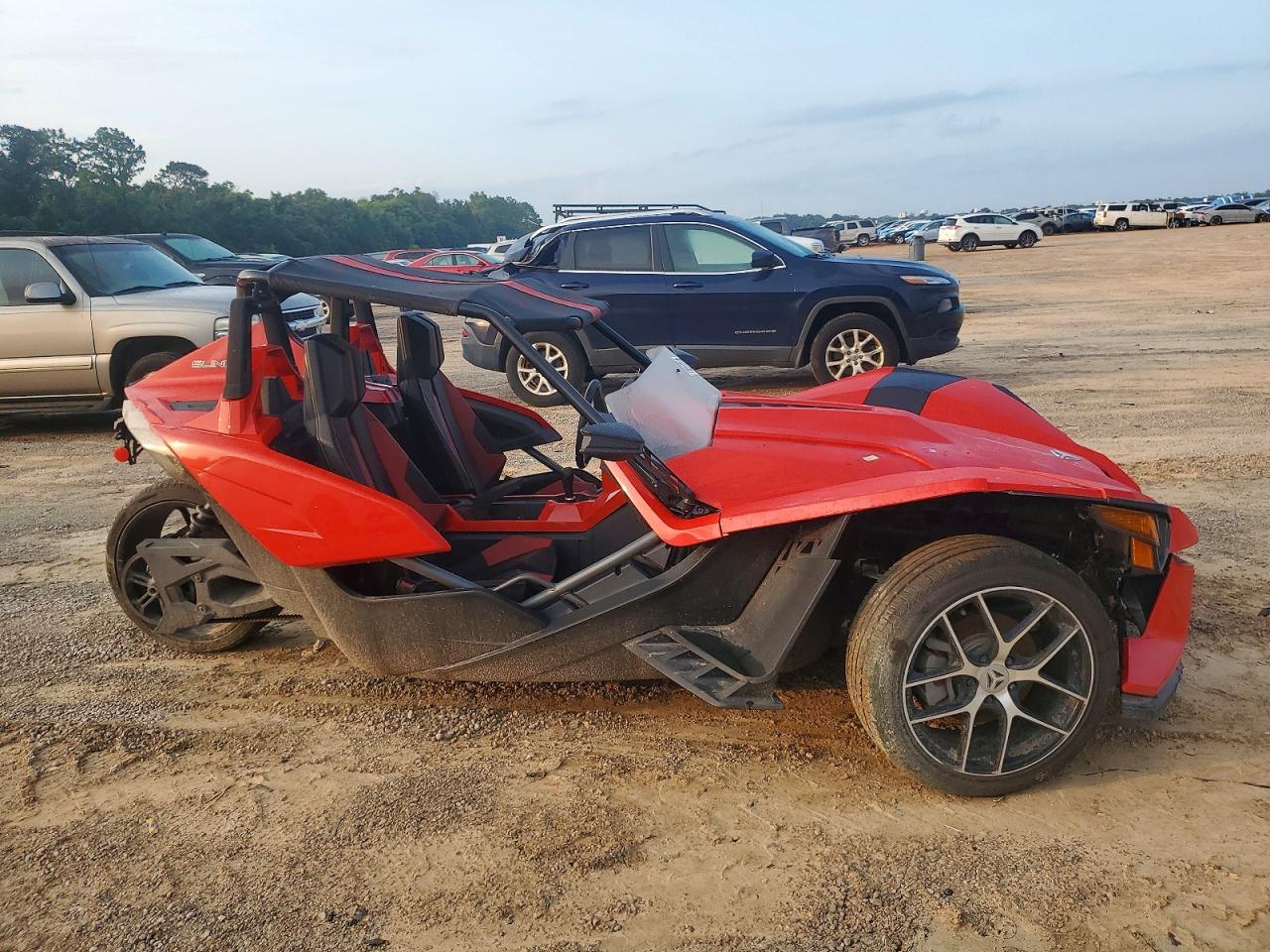 2016 POLARIS SLINGSHOT Open Cab