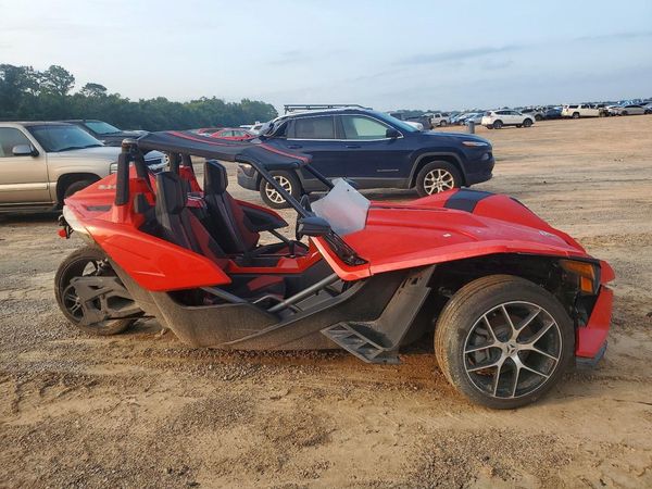 2016 POLARIS SLINGSHOT Open Cab