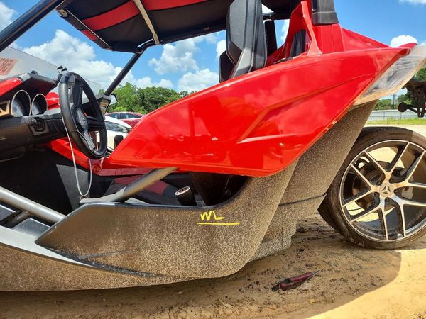 2016 POLARIS SLINGSHOT Open Cab