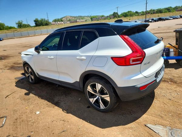 2021 VOLVO XC40 Recharge