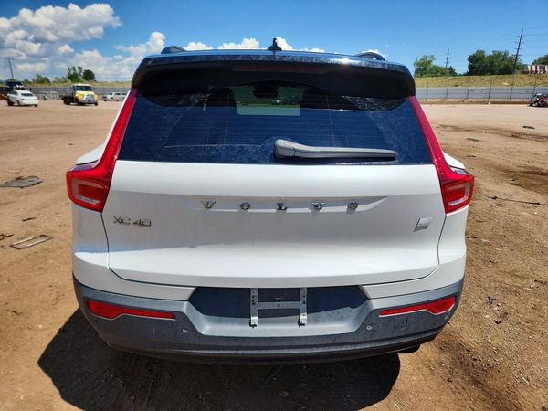 2021 VOLVO XC40 Recharge