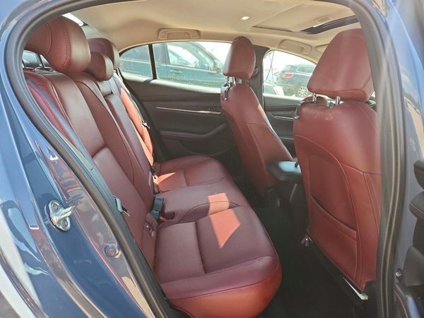 2025 MAZDA 3 Preferred Package