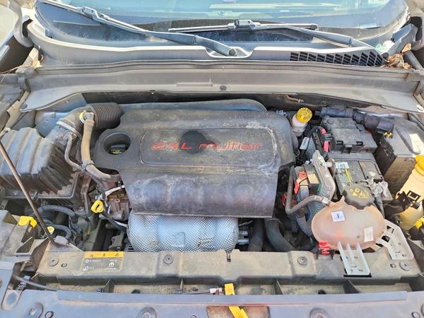 2015 JEEP RENEGADE LATITUDE 4X2