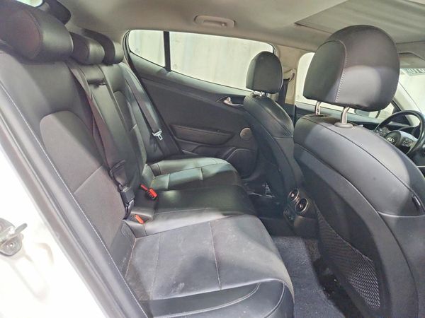 2018 KIA STINGER Premium