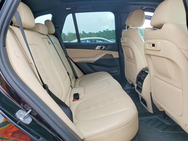 2022 BMW X5