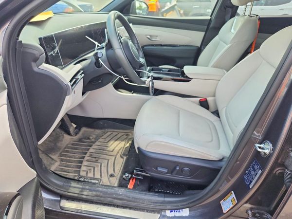 2025 HYUNDAI TUCSON SEL Convenience — DENT