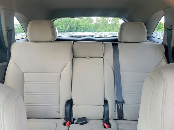 2016 KIA SORENTO L / LX