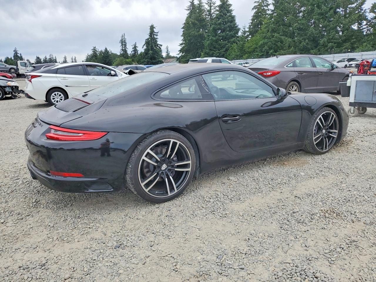 2019 PORSCHE 911