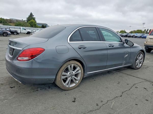 2018 MERCEDES-BENZ C C300