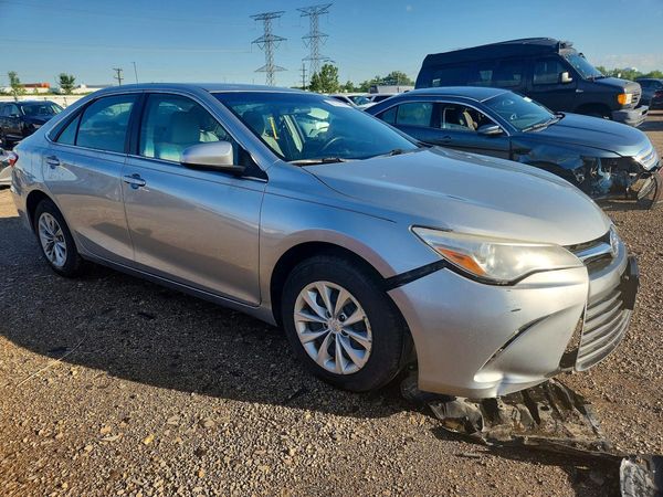 2017 TOYOTA CAMRY
