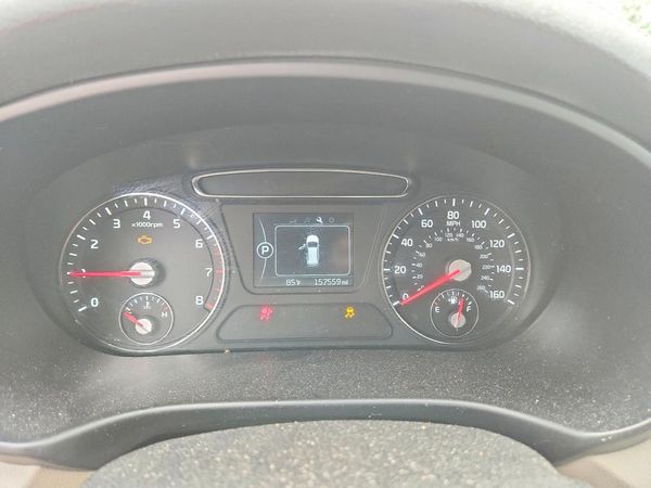 2016 KIA SORENTO L / LX