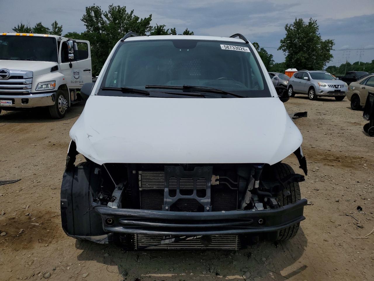 2016 MERCEDES-BENZ METRIS