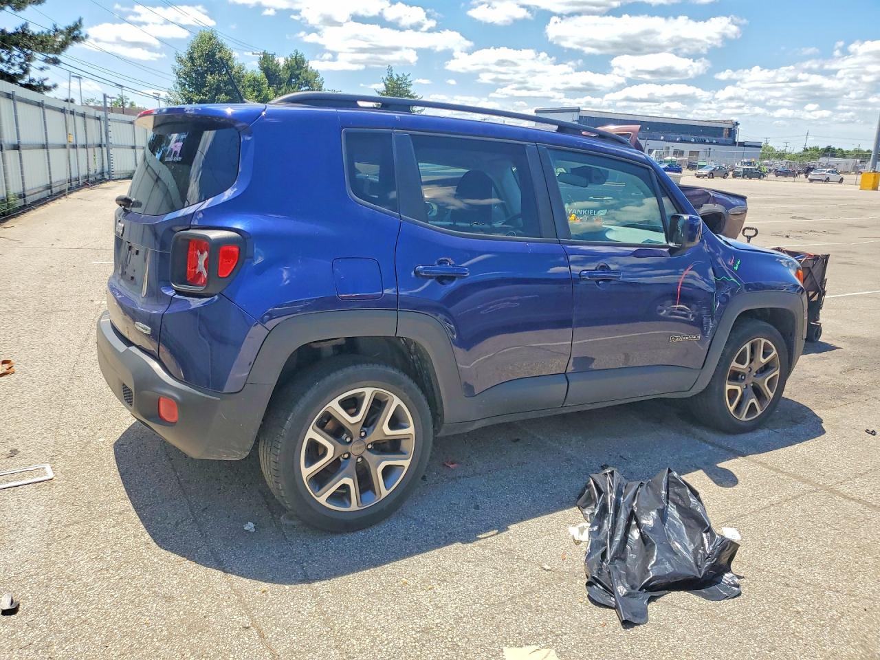 2017 JEEP RENEGADE LATITUDE 4X4