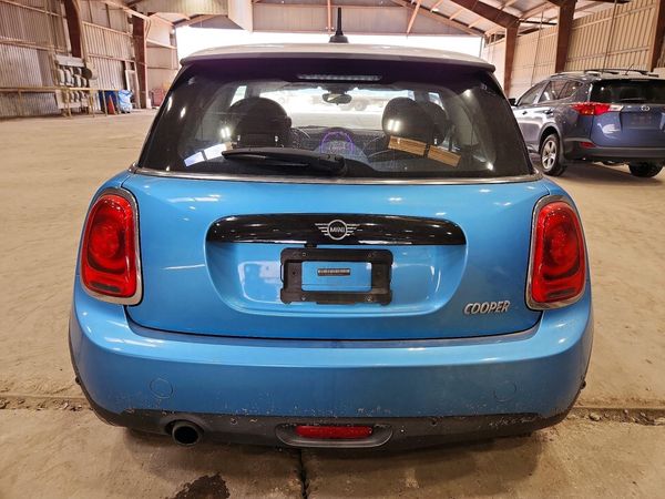 2019 MINI COOPER