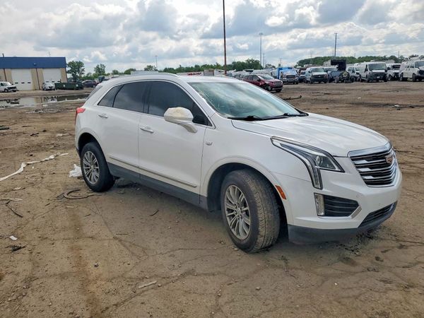 2018 CADILLAC XT5 Luxury