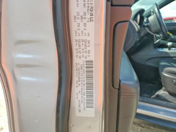 2015 JEEP GRAND CHEROKEE LAREDO 4X4