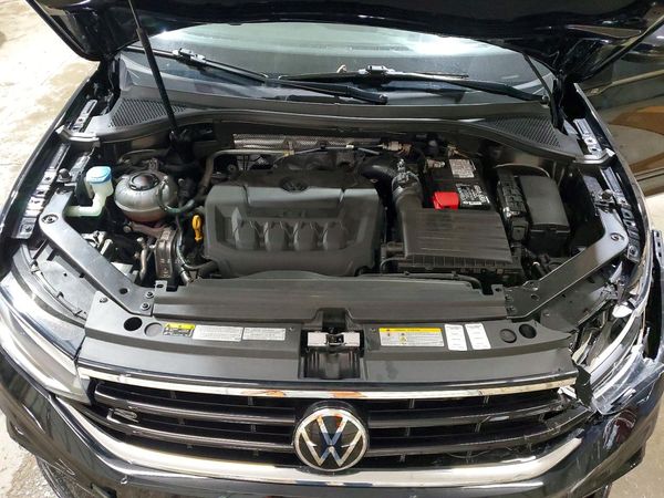 2022 VOLKSWAGEN TIGUAN 4Motion SE R-Line Black