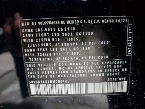 2022 VOLKSWAGEN TIGUAN 4Motion SE R-Line Black