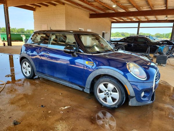 2017 MINI COOPER