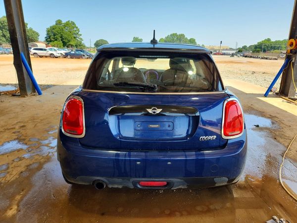 2017 MINI COOPER