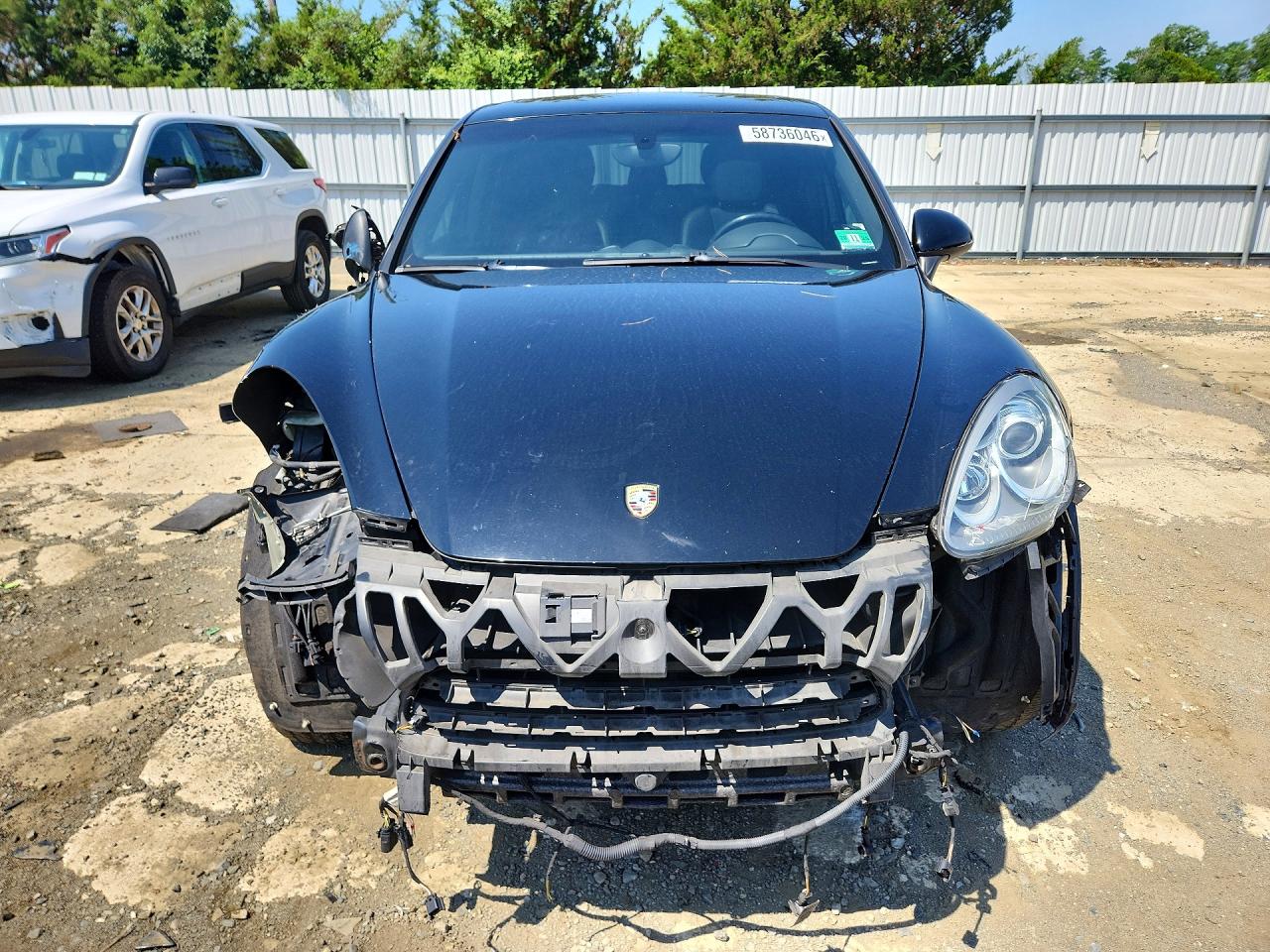 2014 PORSCHE CAYENNE