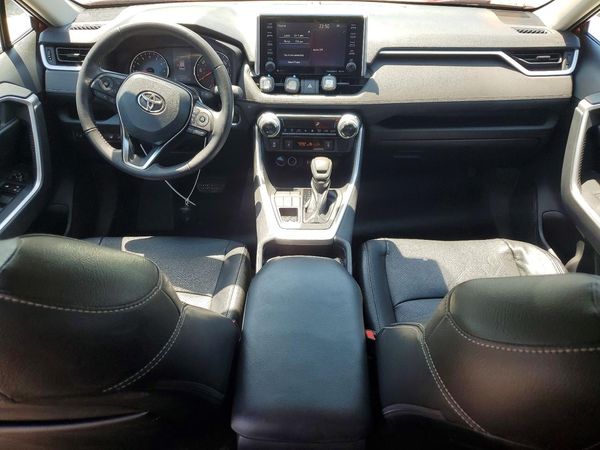 2019 TOYOTA RAV4