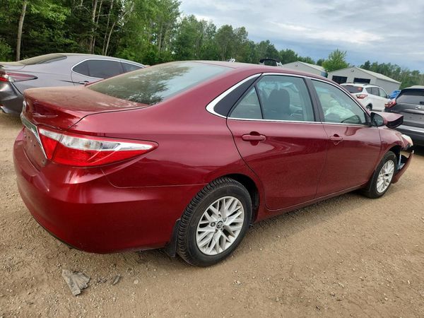 2017 TOYOTA CAMRY