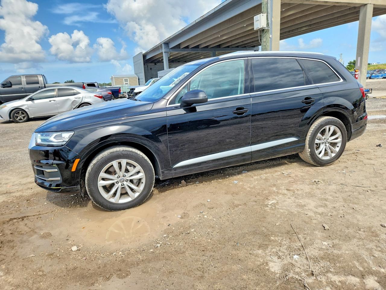 2017 AUDI Q7 quattro Premium Plus