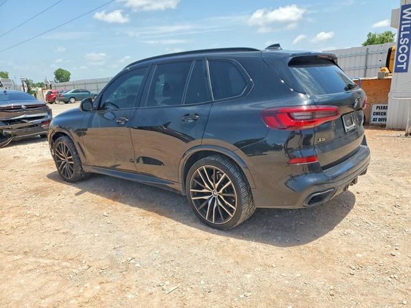 2022 BMW X5 M50i
