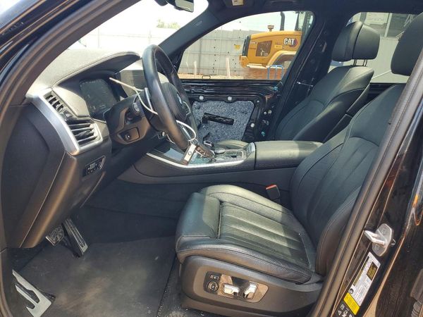 2022 BMW X5 M50i