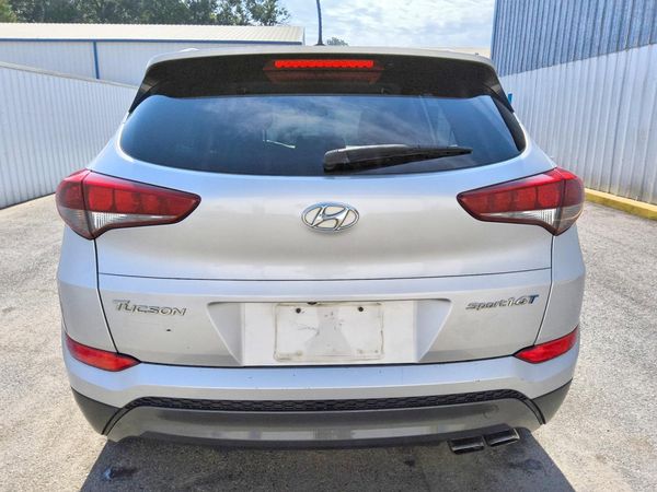 2016 HYUNDAI TUCSON