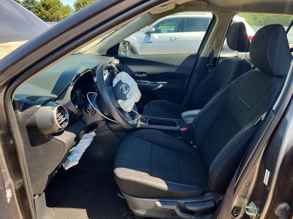 2021 NISSAN KICKS