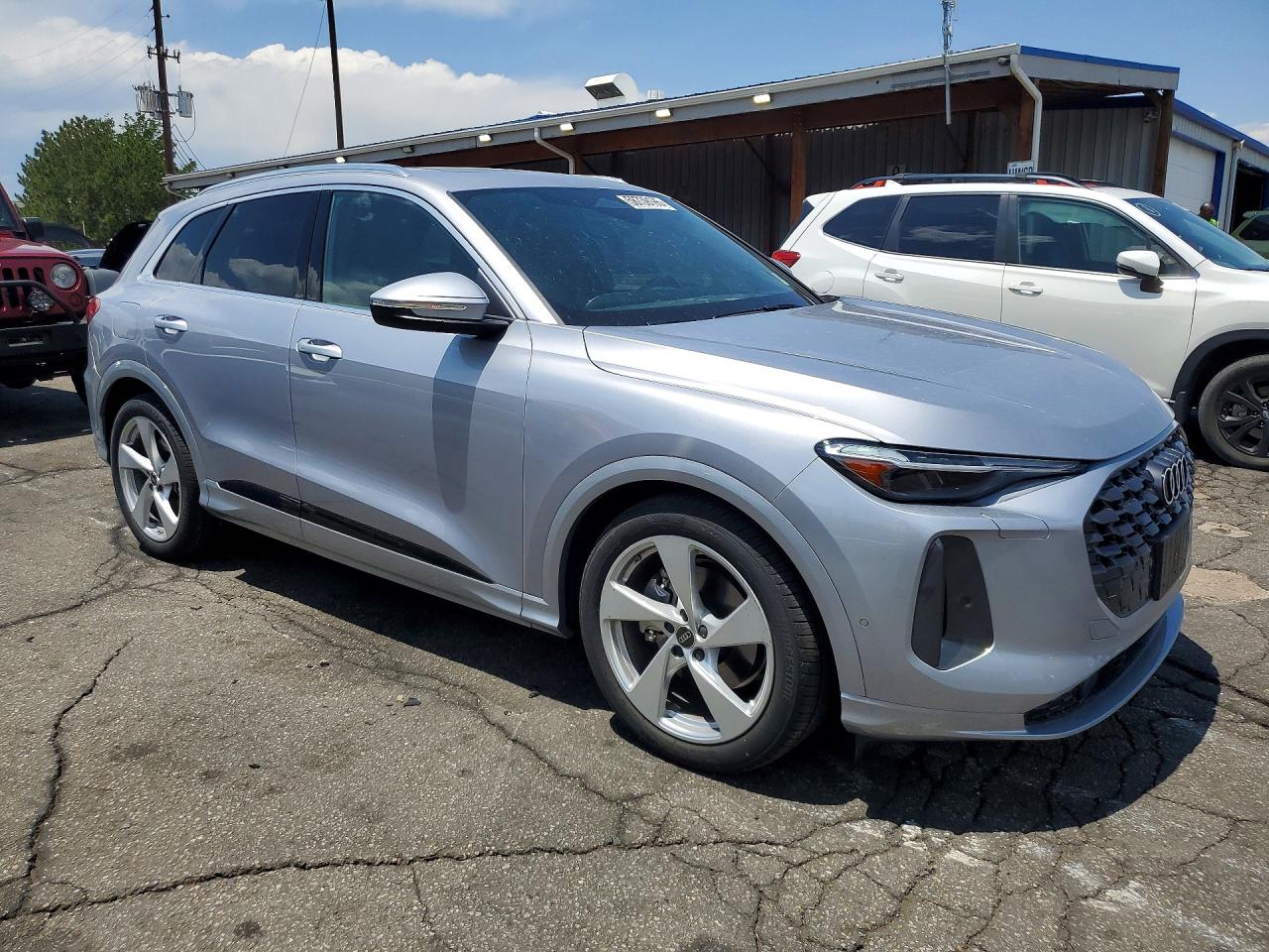 2025 AUDI Q5 quattro Prestige
