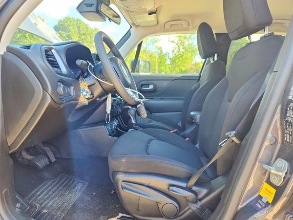 2023 JEEP RENEGADE Latitude, Upland