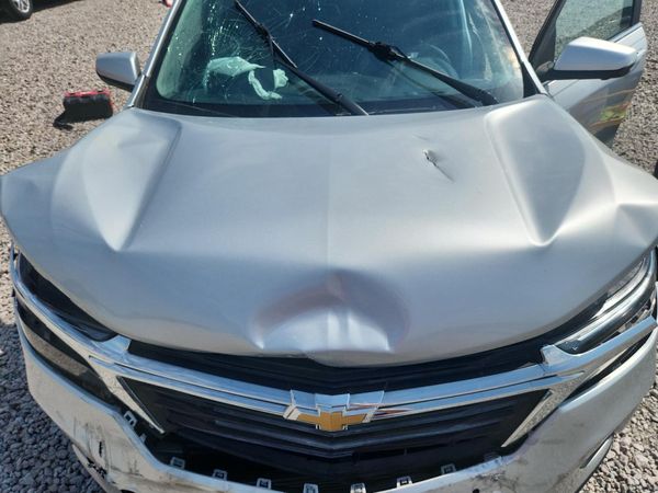 2022 CHEVROLET EQUINOX LT (1LT) — Engine bay